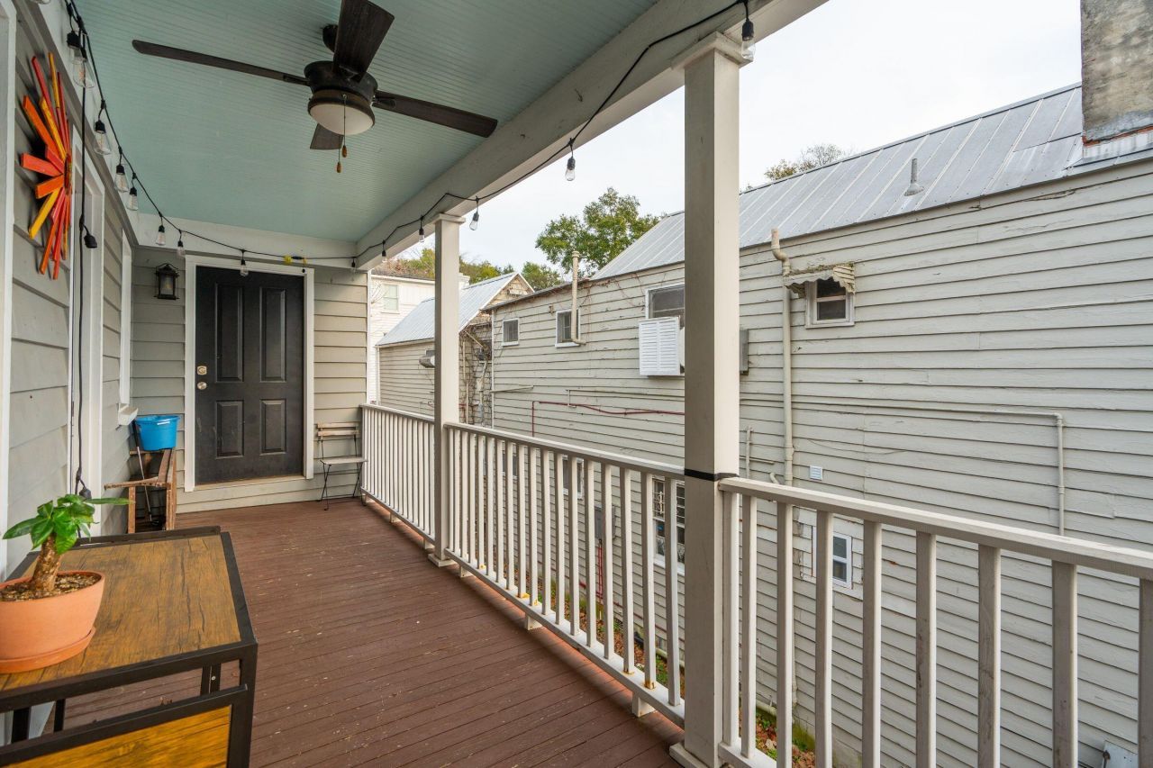 78 America Street Photo 15