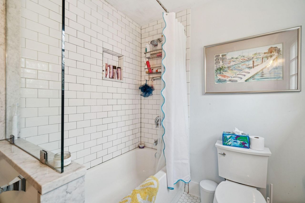 78 America Street Photo 19