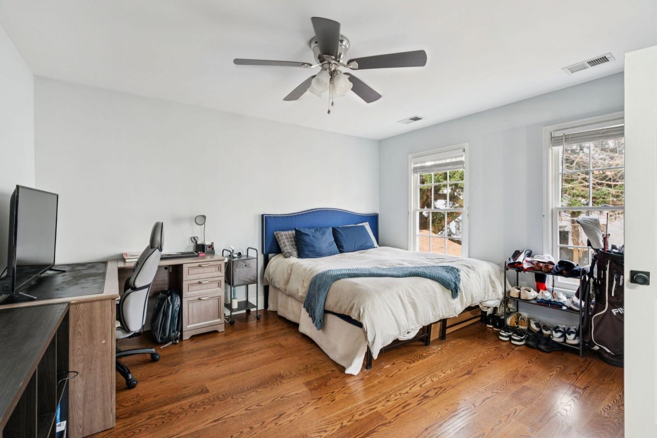 78 America Street Photo 22