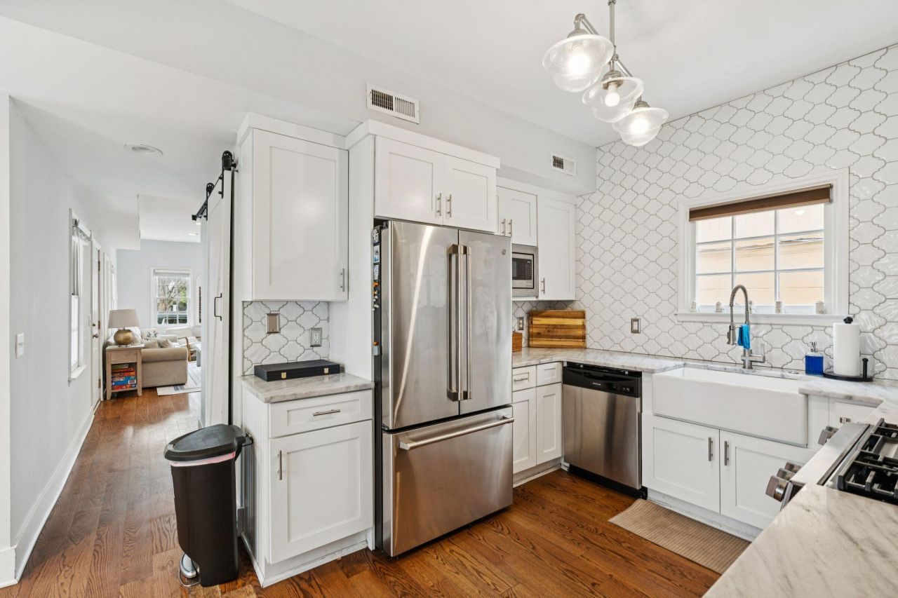 78 America Street Photo 6