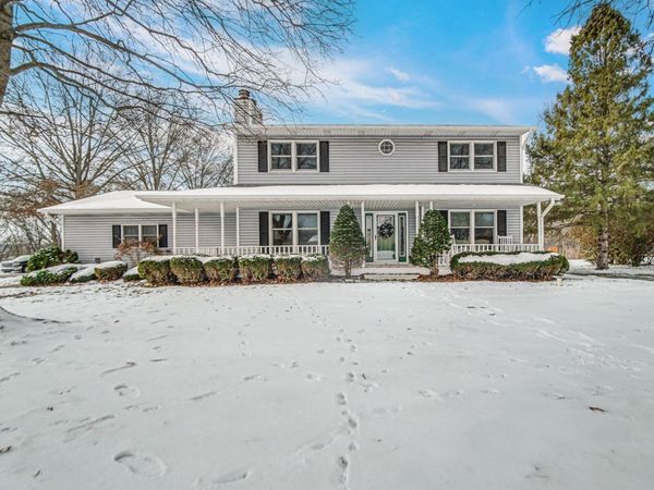 130 Wheatridge Road, Valparaiso, IN 46385