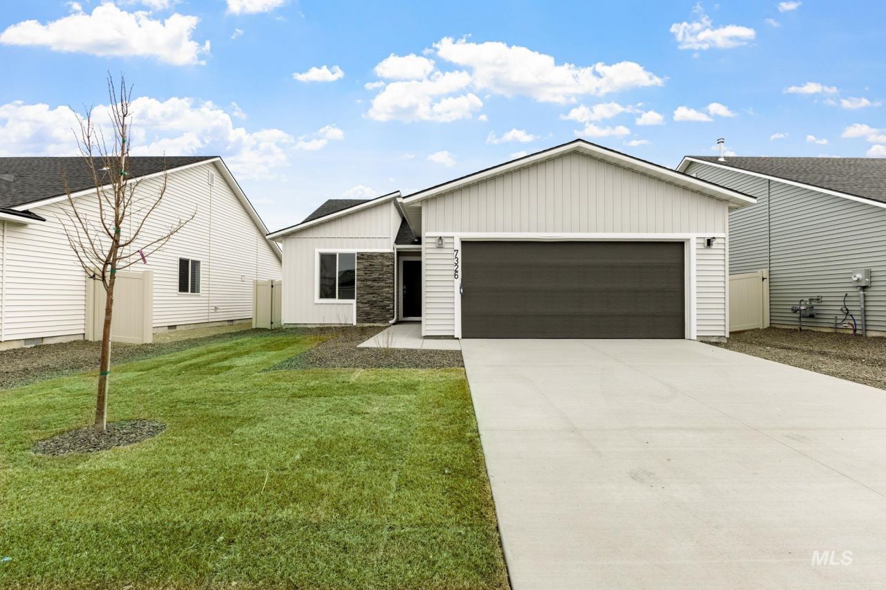 7326 S Menzingers Ave, Meridian, ID 83642 Main Photo
