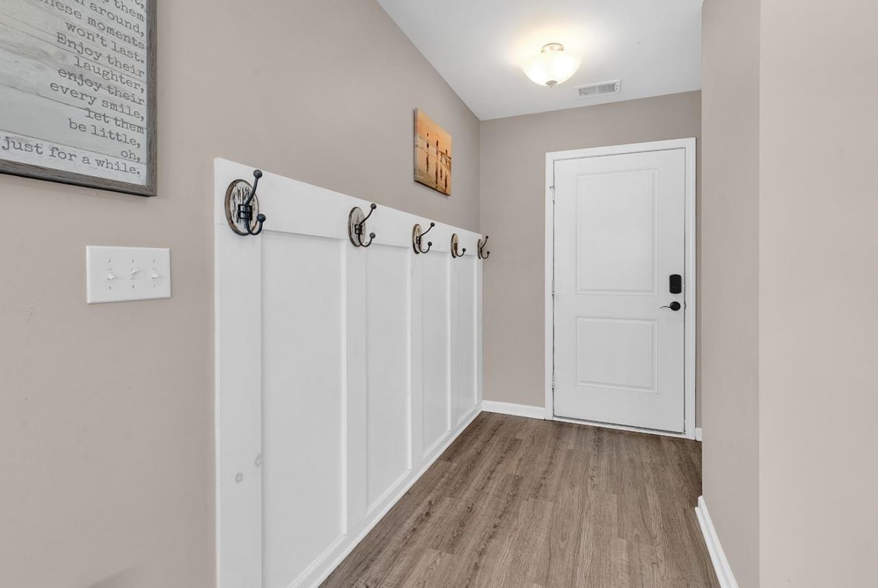 317 Truce St. Photo 11