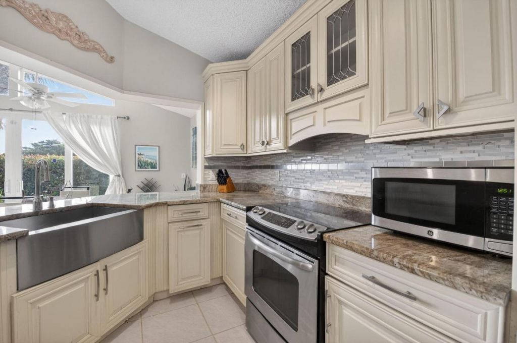 6165 Bay Isles Drive, Boynton Beach, FL 33437 Photo