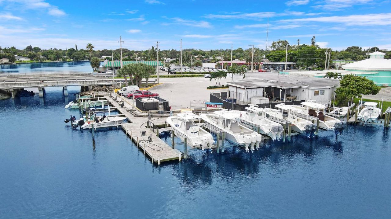 631 Northlake Boulevard, North Palm Beach, FL 33408 Photo