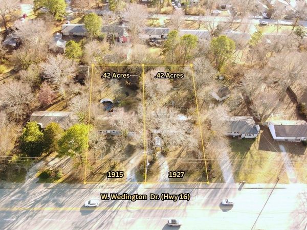 1915 & 1927 W Wedington Drive, Fayetteville, AR 72701