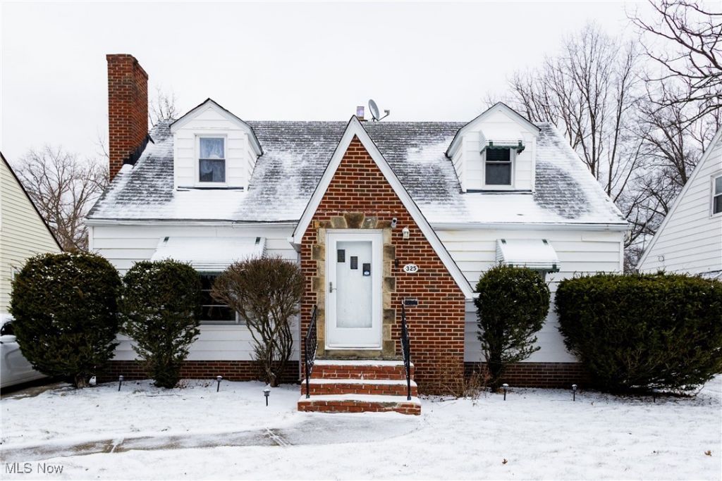 325 E 264th Street, Euclid, OH 44132 Main Photo