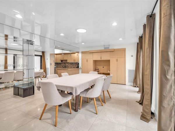 107 Heatherbrook Way, Unit 145, Hollywood, FL 33021