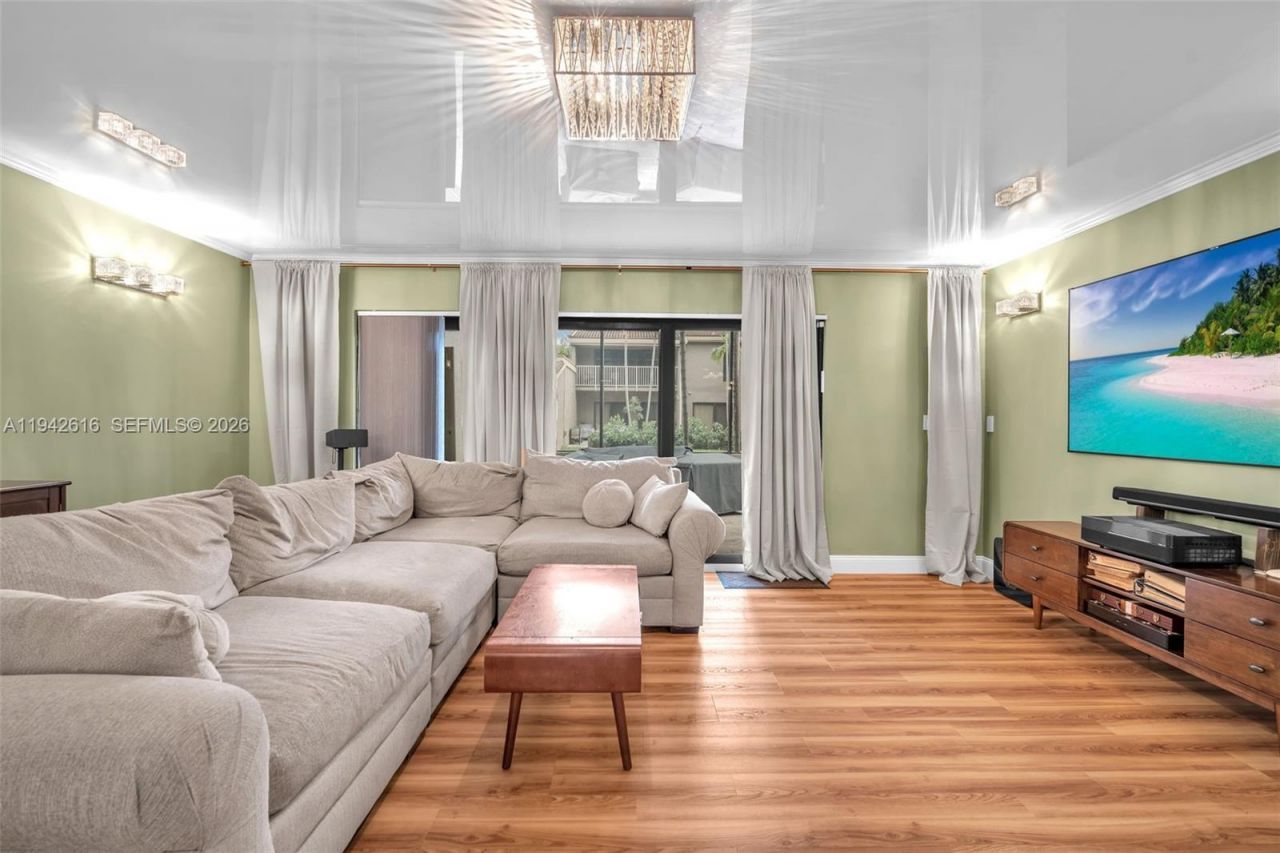 107 Heatherbrook Way, Unit 145, Hollywood, FL 33021 Photo