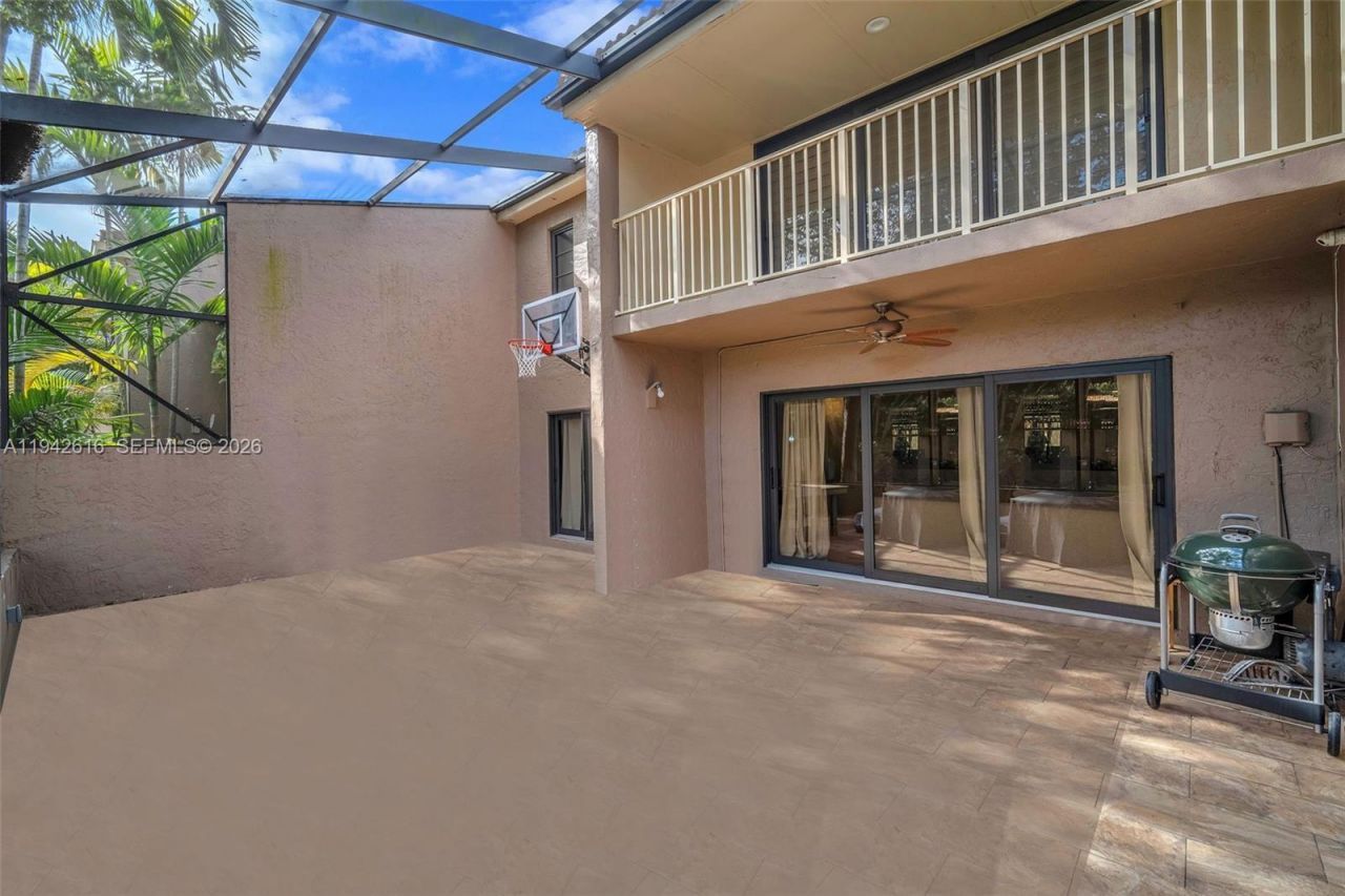 107 Heatherbrook Way, Unit 145, Hollywood, FL 33021 Photo