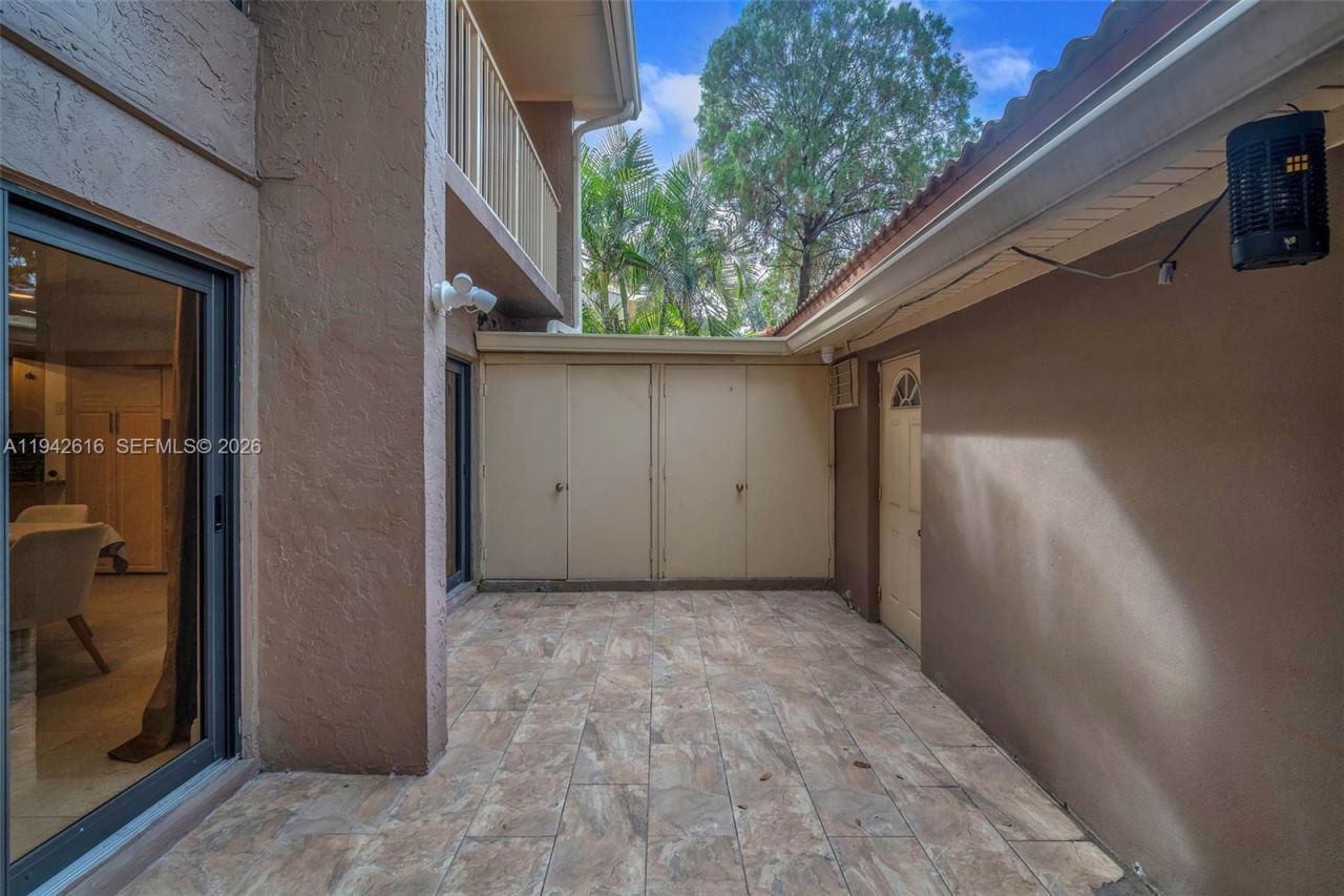 107 Heatherbrook Way, Unit 145, Hollywood, FL 33021 Photo