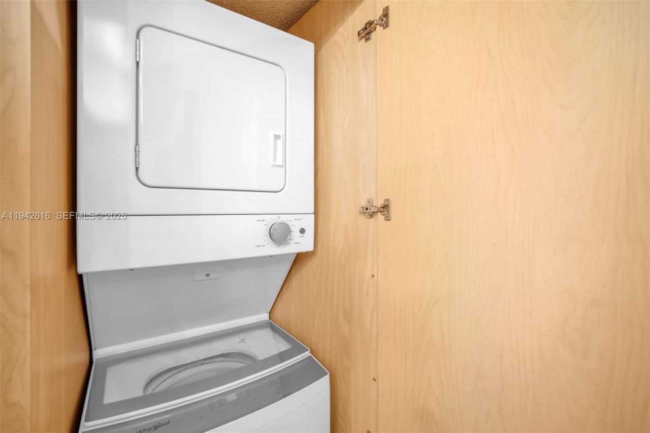 107 Heatherbrook Way, Unit 145, Hollywood, FL 33021 Photo