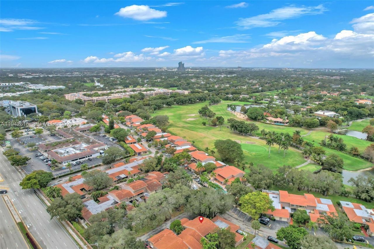 107 Heatherbrook Way, Unit 145, Hollywood, FL 33021 Photo