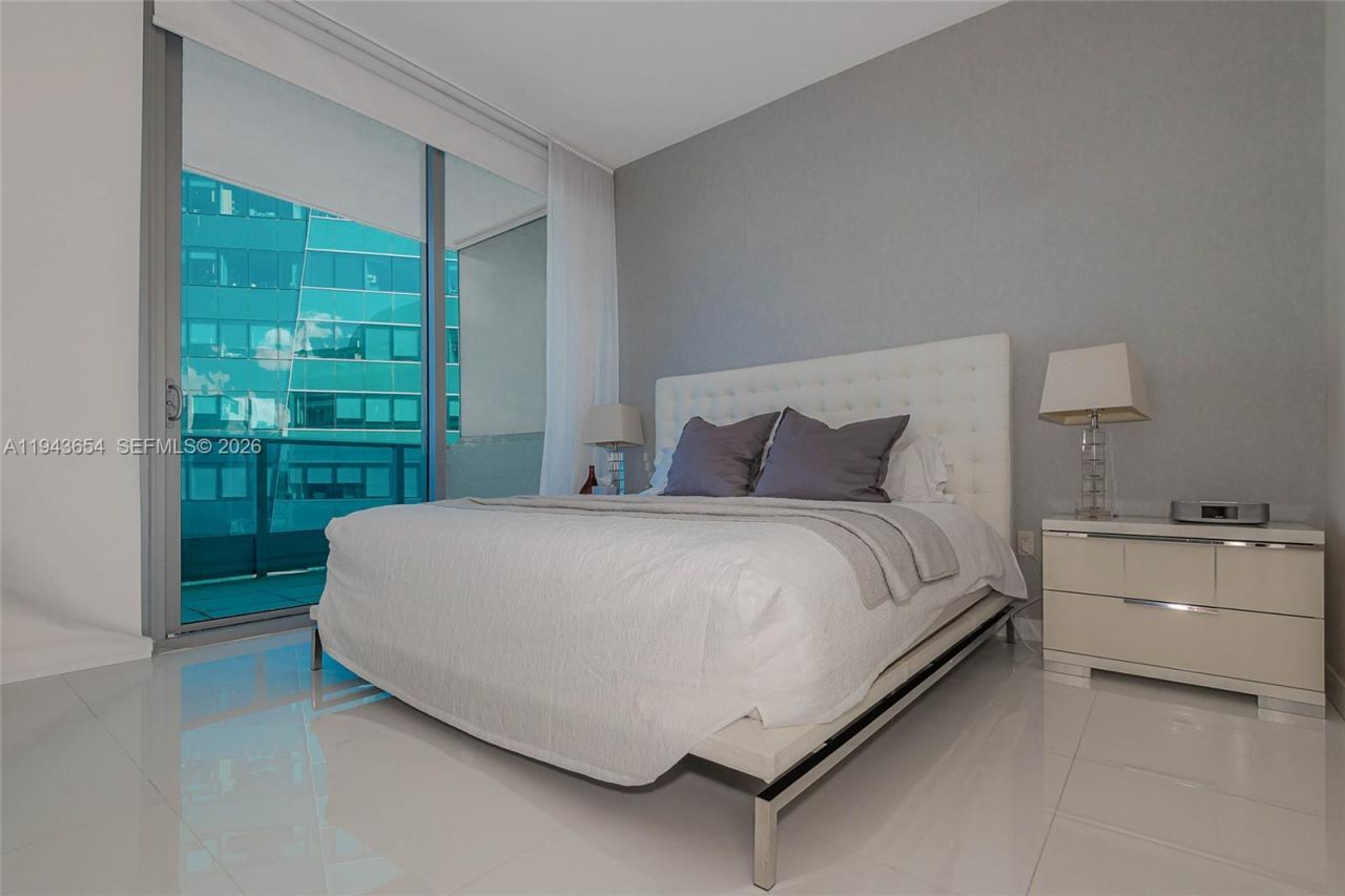 200 Biscayne Boulevard Way, Unit 5109, Miami, FL 33131 Photo