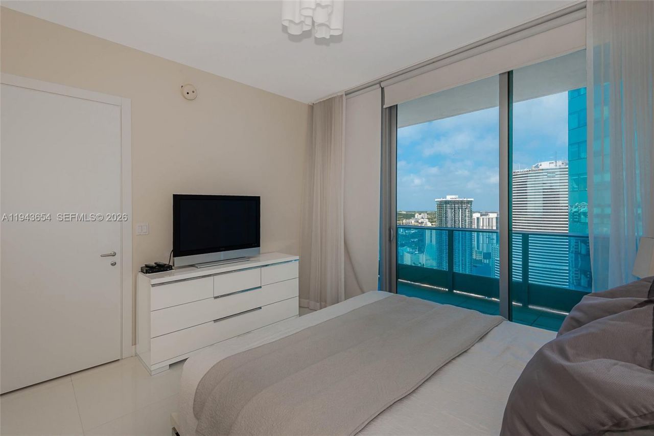 200 Biscayne Boulevard Way, Unit 5109, Miami, FL 33131 Photo