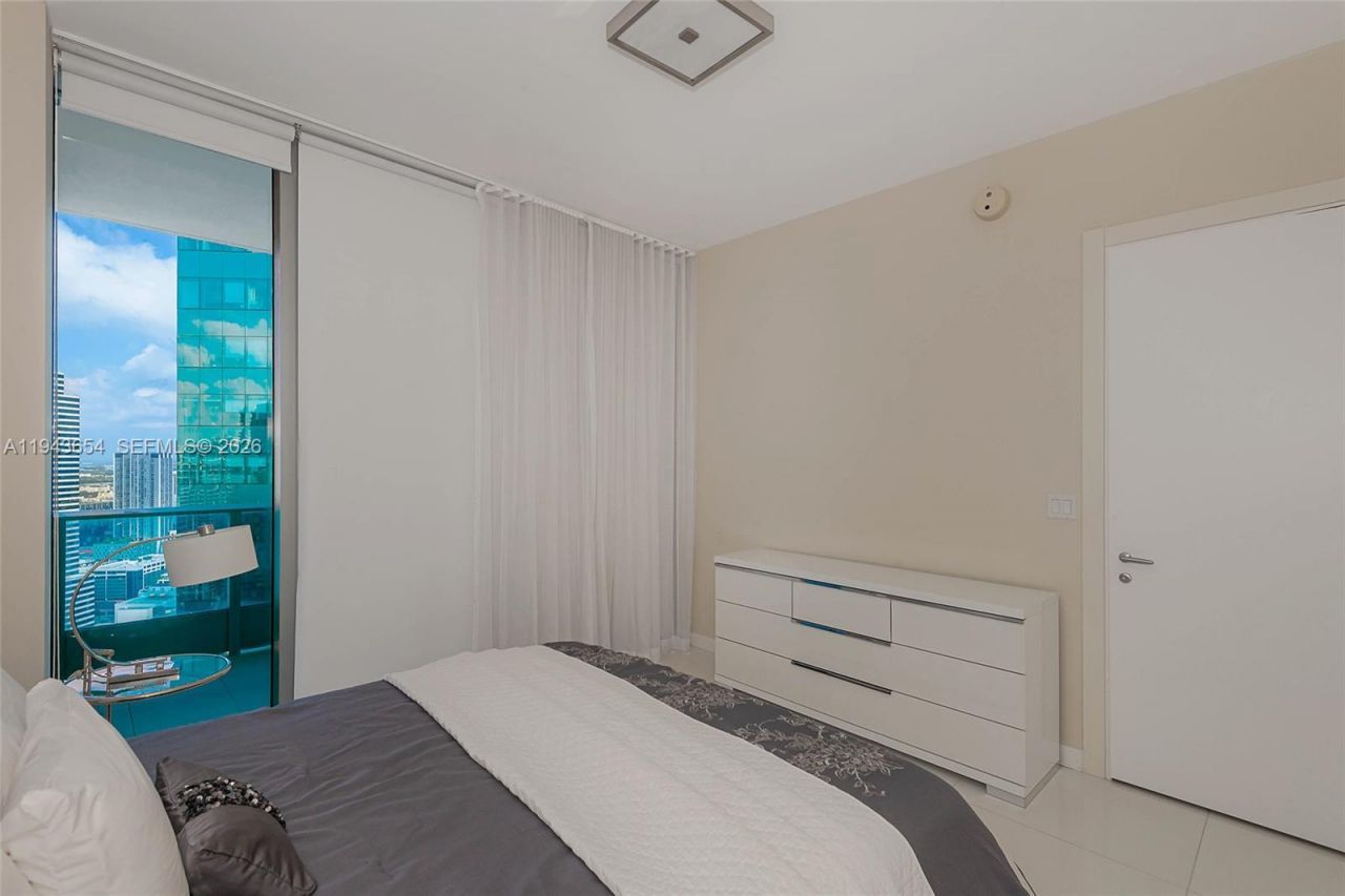 200 Biscayne Boulevard Way, Unit 5109, Miami, FL 33131 Photo