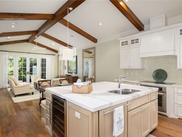 100 Palm Island Lane, Vero Beach, FL 32963