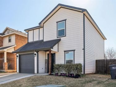 6165 River Pointe Drive, Fort Worth, TX 76114