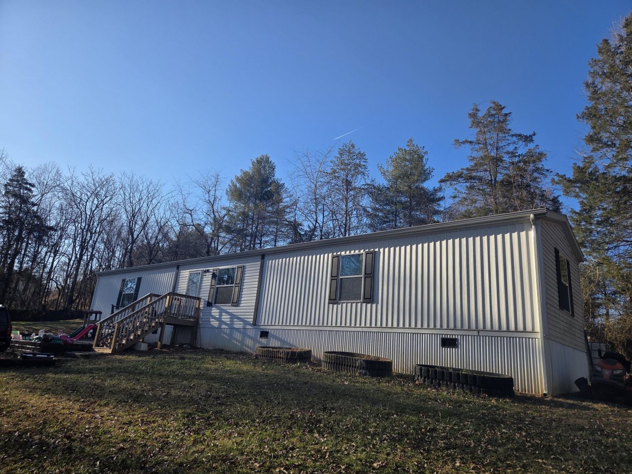 625 Jamestown Rd, Rocky Mount, VA 24151 Main Photo