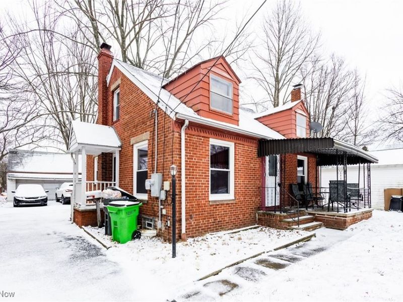 355 E 257th Street, Euclid, OH 44132 Photo 2