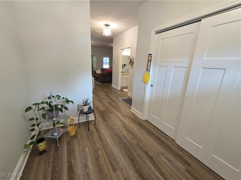 654 Treadway Boulevard, Sheffield Lake, OH 44054 Photo 8