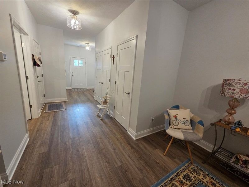 654 Treadway Boulevard, Sheffield Lake, OH 44054 Photo 9