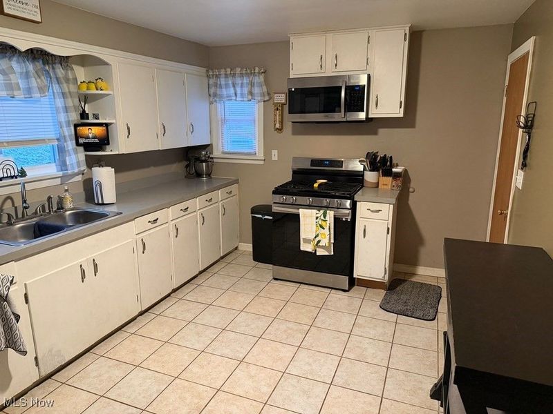 2745 Myrtle Avenue NW, Canton, OH 44709 Photo 8