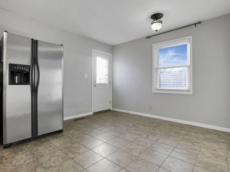 101 Fieldpoint Road, Heath, OH 43056 Photo 9