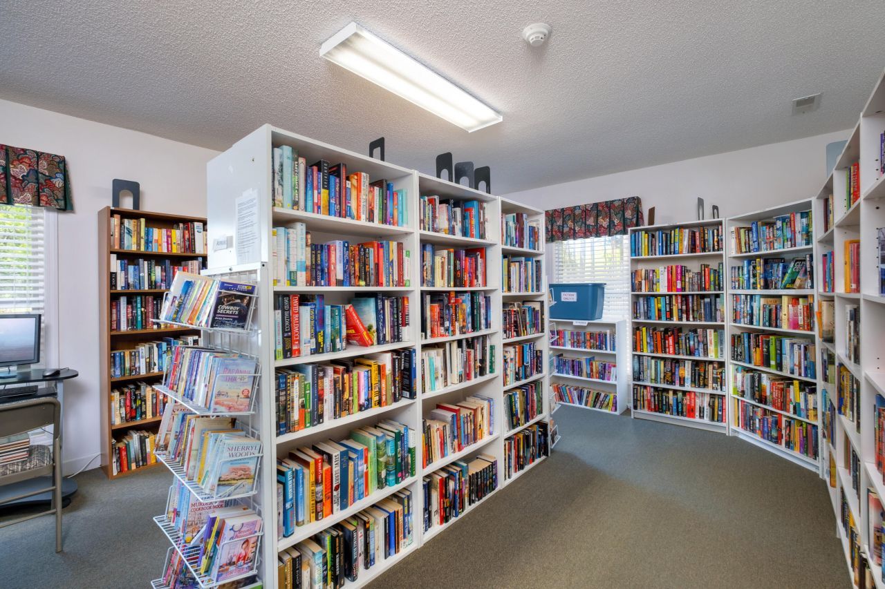 604 Fern Oak Court Photo 10