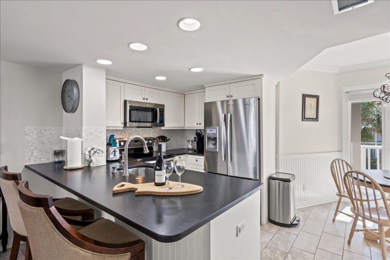 9000 Palmetto Drive Photo 12