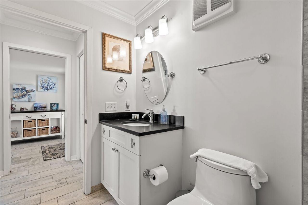 9000 Palmetto Drive Photo 23