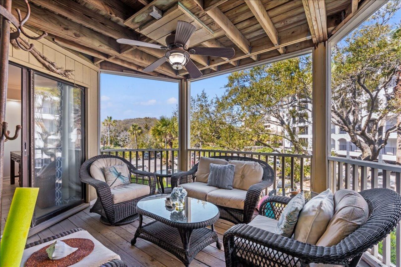 9000 Palmetto Drive Photo 24