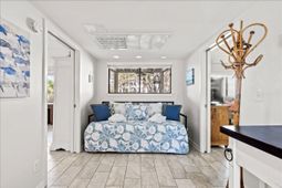 9000 Palmetto Drive photo 4