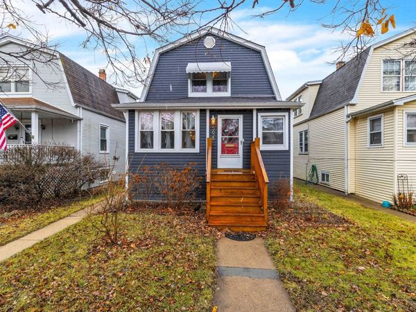 5628 N KARLOV Avenue, Chicago, IL 60646