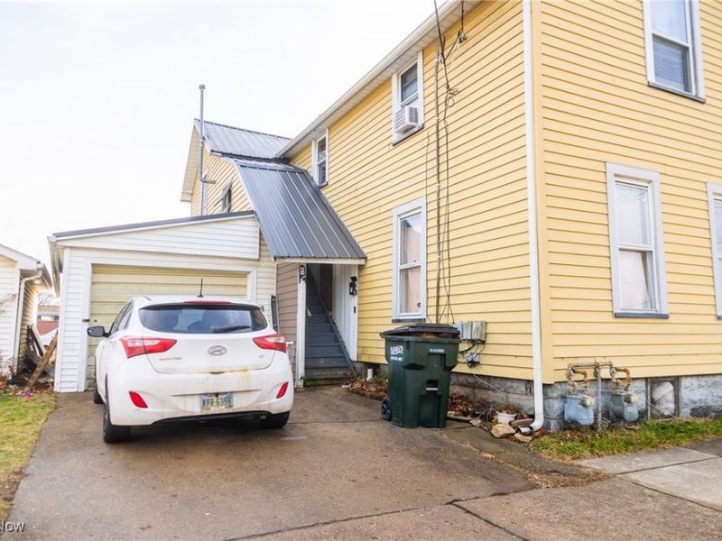 210 W 4th Street, Dover, OH 44622 Photo 2