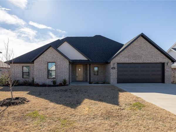 945 Pergola Avenue, Tontitown, AR 72762