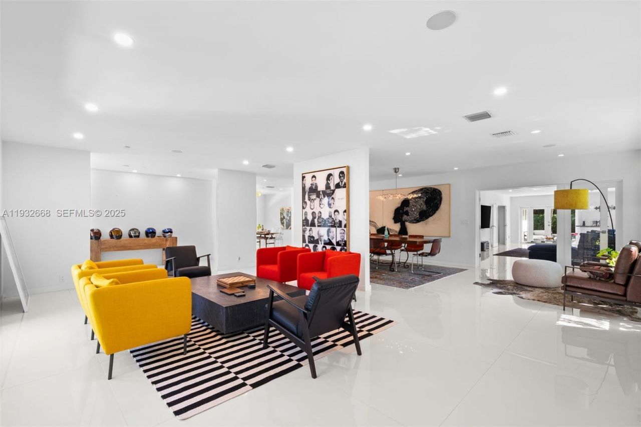 5055 N Bay Rd, Miami Beach, FL 33140 Photo