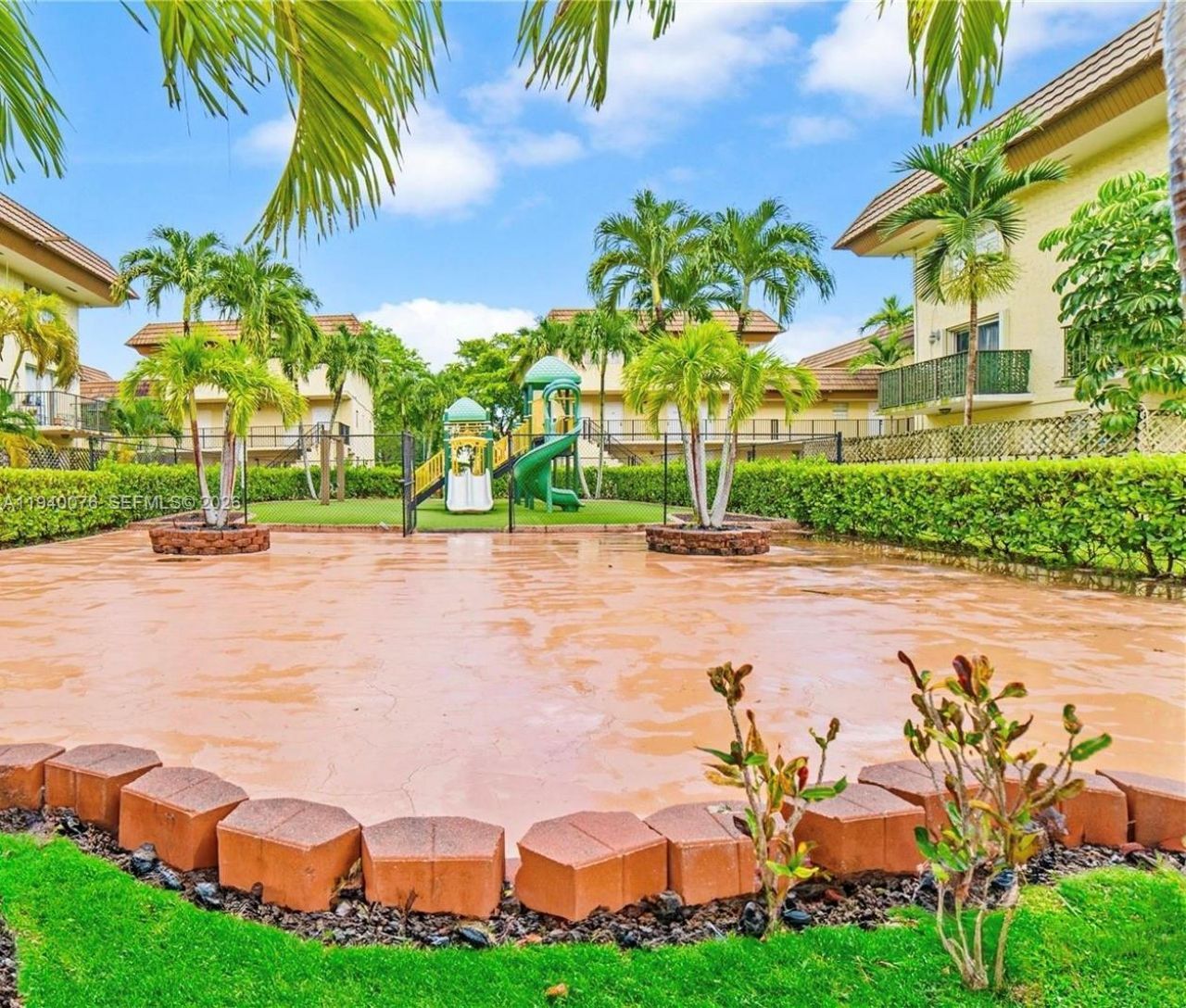 8650 SW 109th Ave, Unit 3-230, Miami, FL 33173 Photo