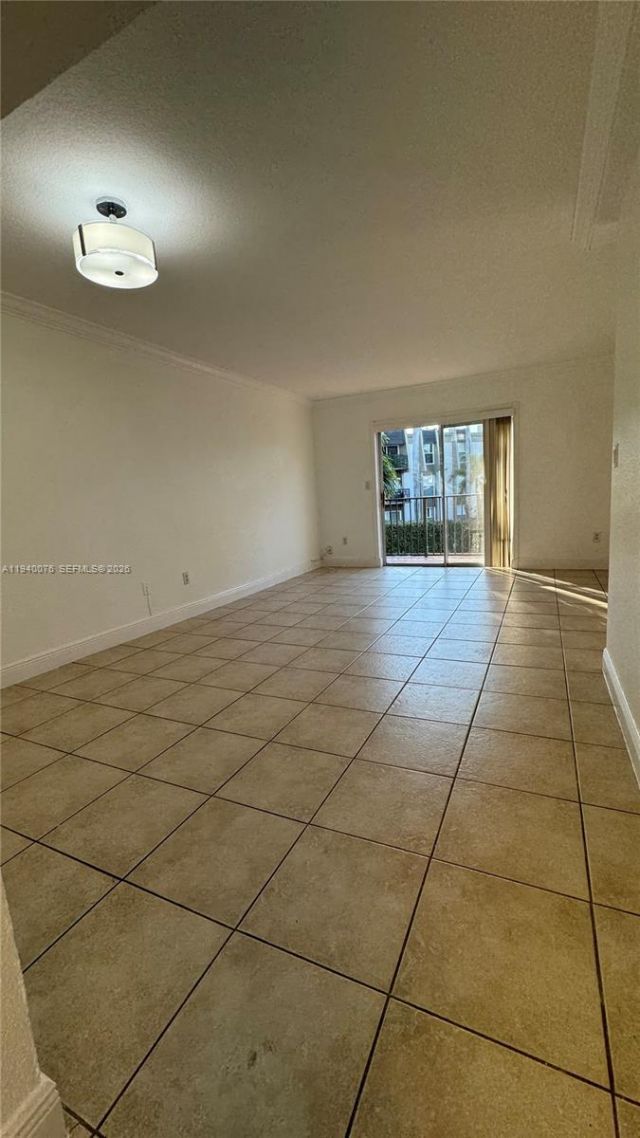 8650 SW 109th Ave, Unit 3-230, Miami, FL 33173 Photo