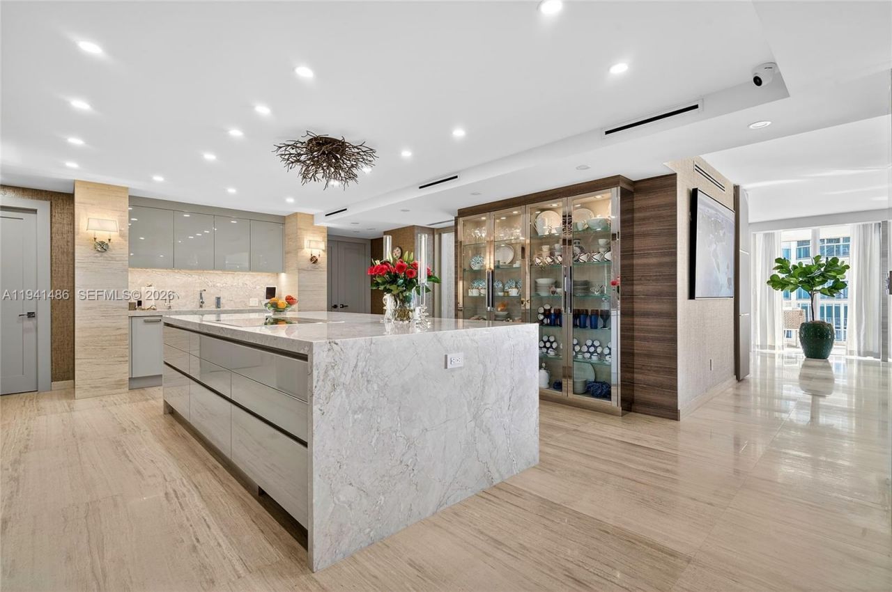 10155 Collins Ave, Unit 1505, Bal Harbour, FL 33154 Photo