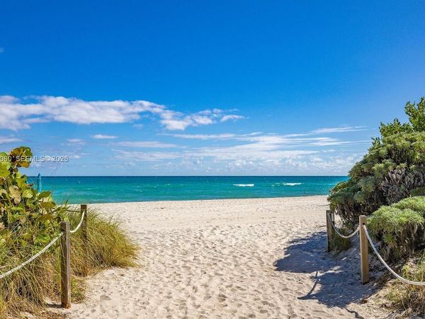 6767 Collins Ave , Unit 1905, Miami Beach, FL 33141