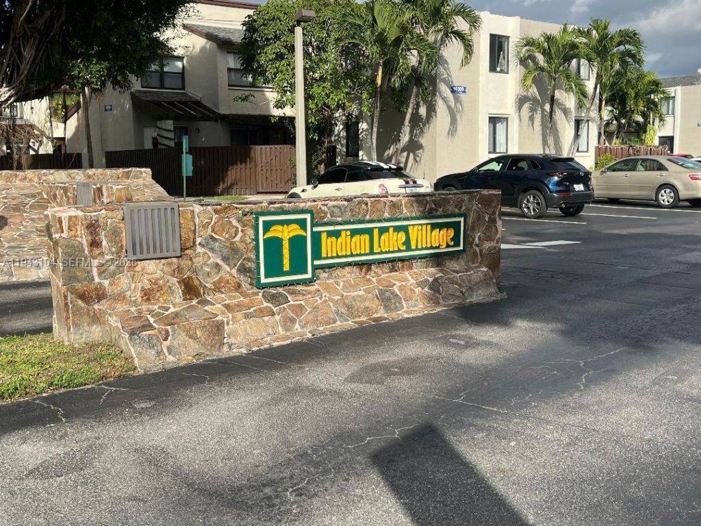 10296 NW 9th St Cir, Unit 202, Miami, FL 33172 Photo