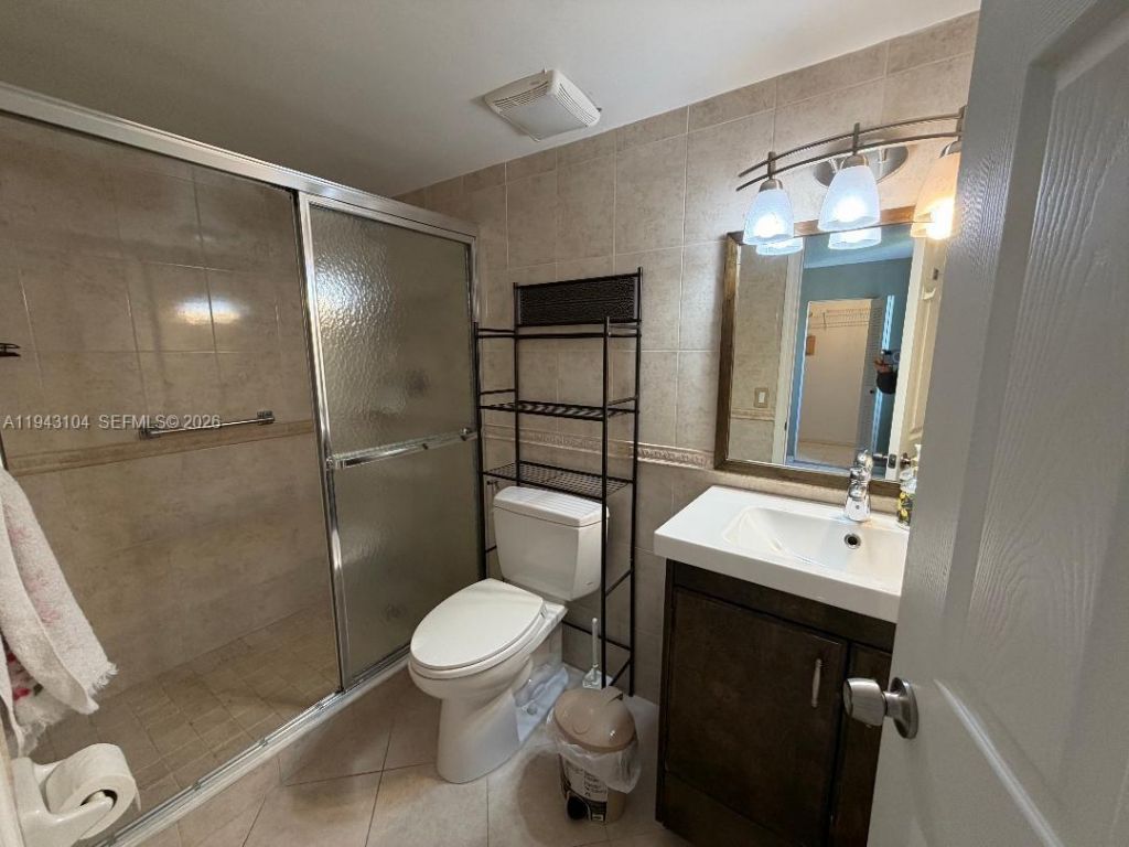 10296 NW 9th St Cir, Unit 202, Miami, FL 33172 Photo