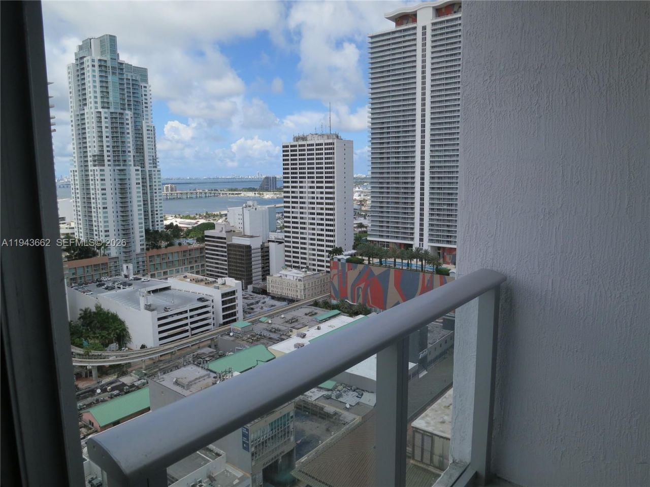 151 SE 1 St, Unit 2504, Miami, FL 33131 Photo