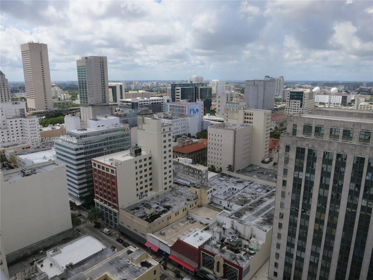 151 SE 1 St, Unit 2504, Miami, FL 33131 Photo