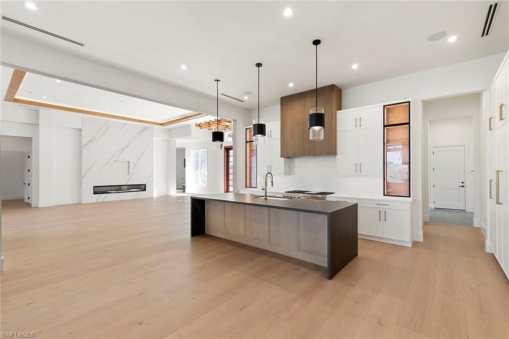 2309 Anthony Ct, Naples, FL 34109 Photo