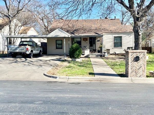 1508 Byrd Drive, River Oaks, TX 76114