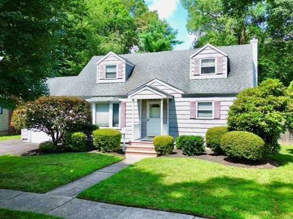 137 Byrne St, Hackensack, NJ 07601