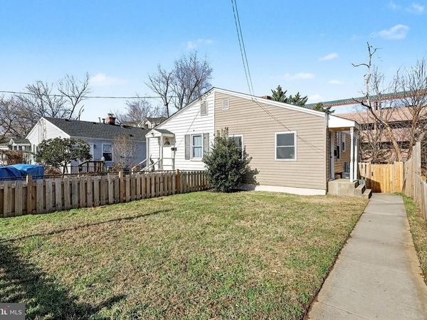 40 E REED AVENUE, ALEXANDRIA, VA 22305