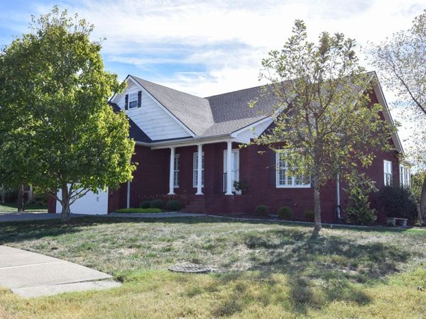 185 Stanley Dr, Gallatin, TN 37066